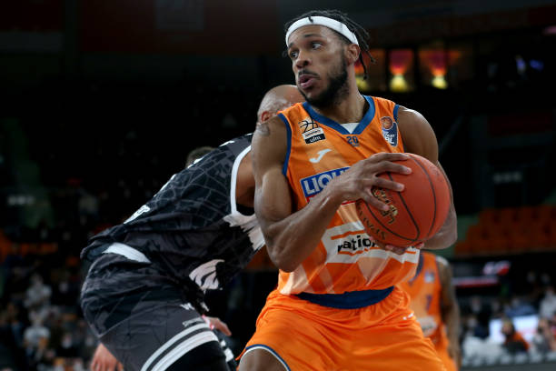 米兰防线补 米兰防线补