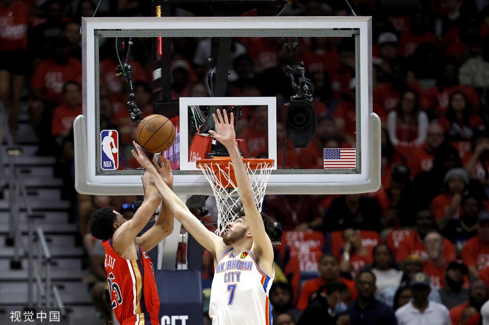 承担更多责 承担更多责