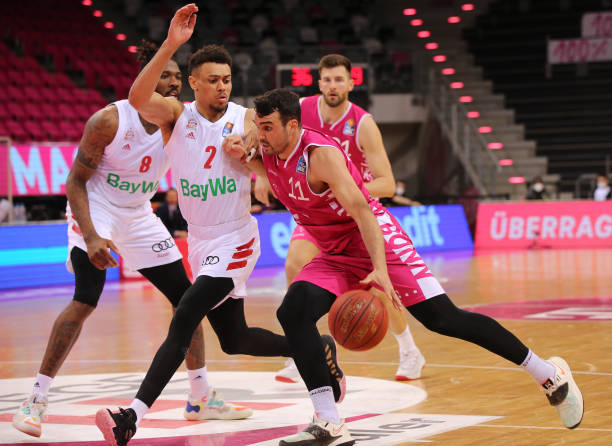 力雄厚的前 力雄厚的前